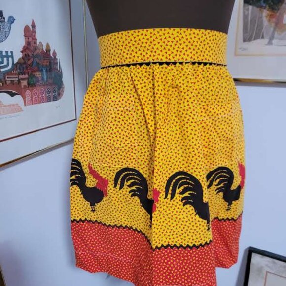 Vintage Red Rooster Apron - Picture 2 of 3